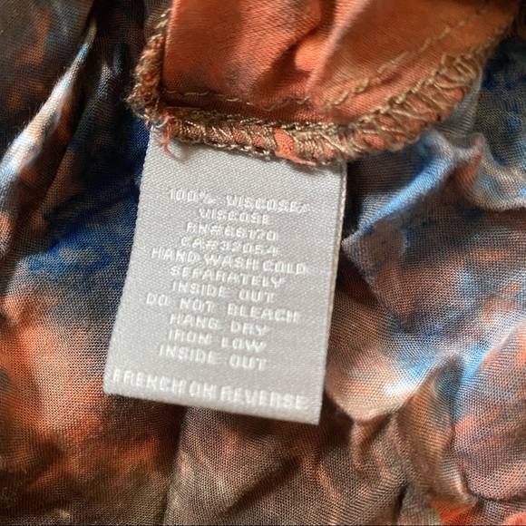 Sparkle and Fade • Tie Dye cropped tank - Picture 4 of 4